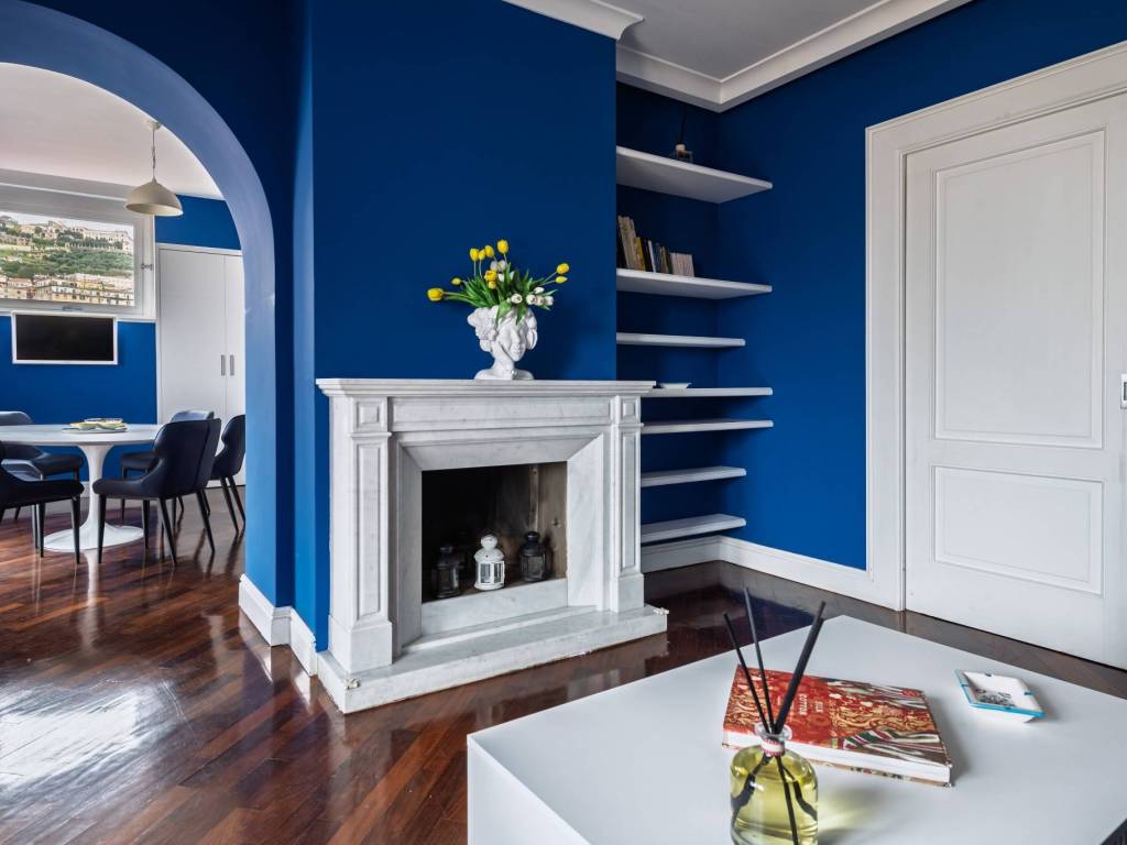 appartamento in affitto a Napoli in zona Chiaia