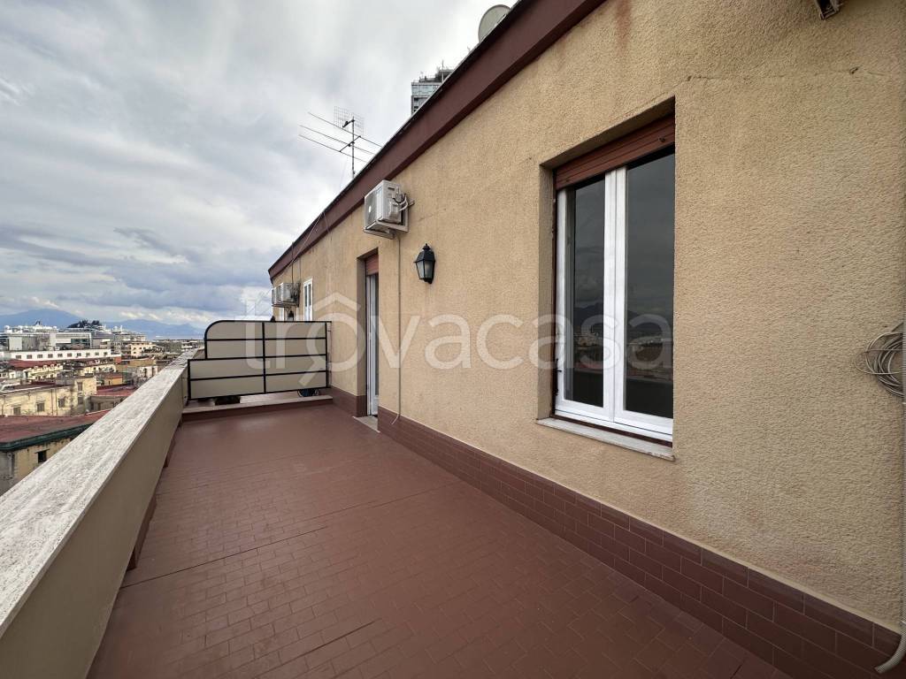 appartamento in affitto a Napoli