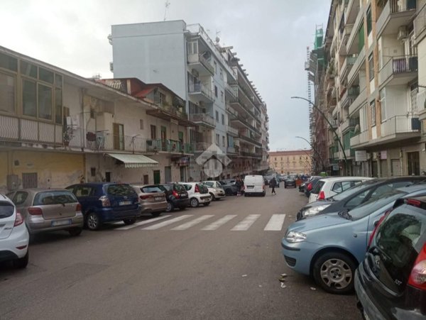 ufficio in affitto a Napoli in zona Fuorigrotta