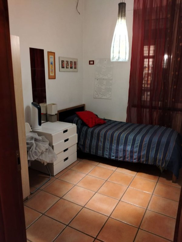 appartamento in affitto a Napoli in zona San Carlo all'Arena