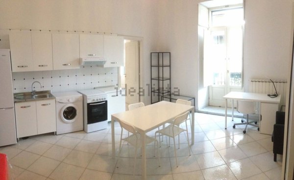 appartamento in affitto a Napoli in zona Porto