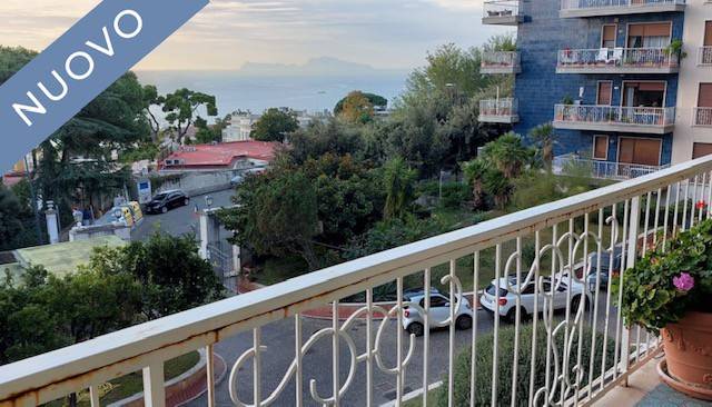 appartamento in affitto a Napoli in zona Posillipo