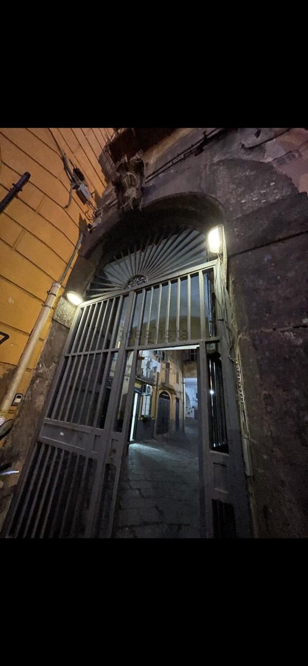 appartamento in affitto a Napoli in zona Centro Antico