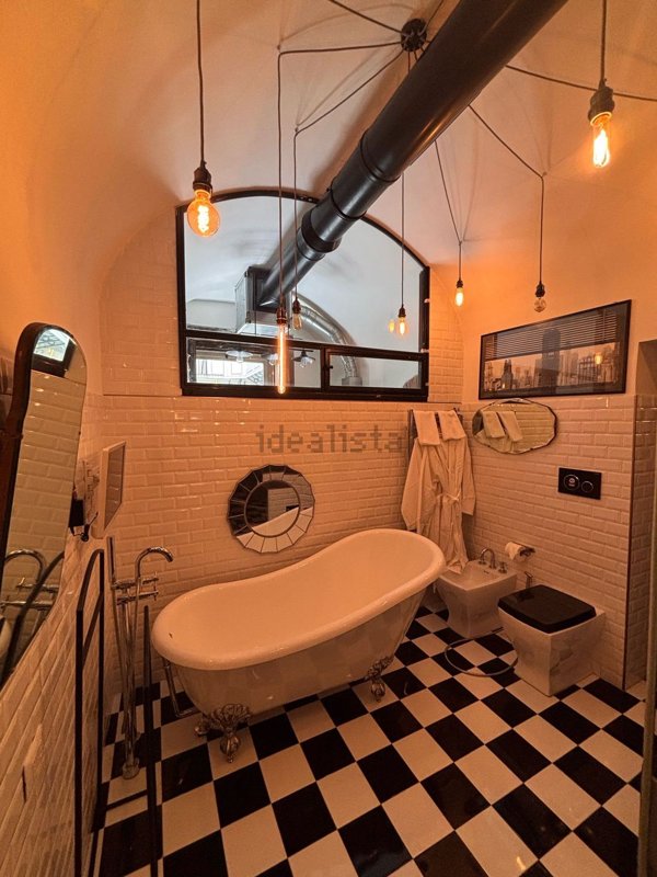 appartamento in affitto a Napoli in zona San Ferdinando