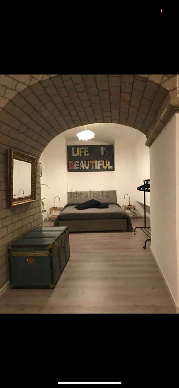 appartamento in affitto a Napoli in zona Chiaia