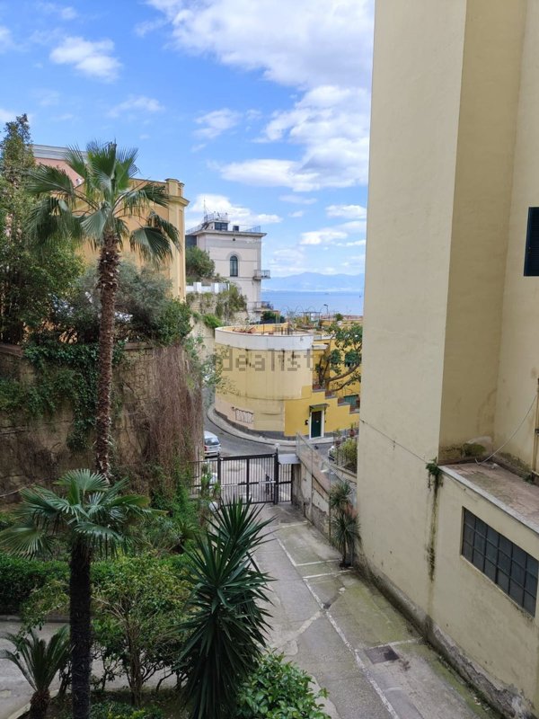 appartamento in affitto a Napoli in zona Posillipo