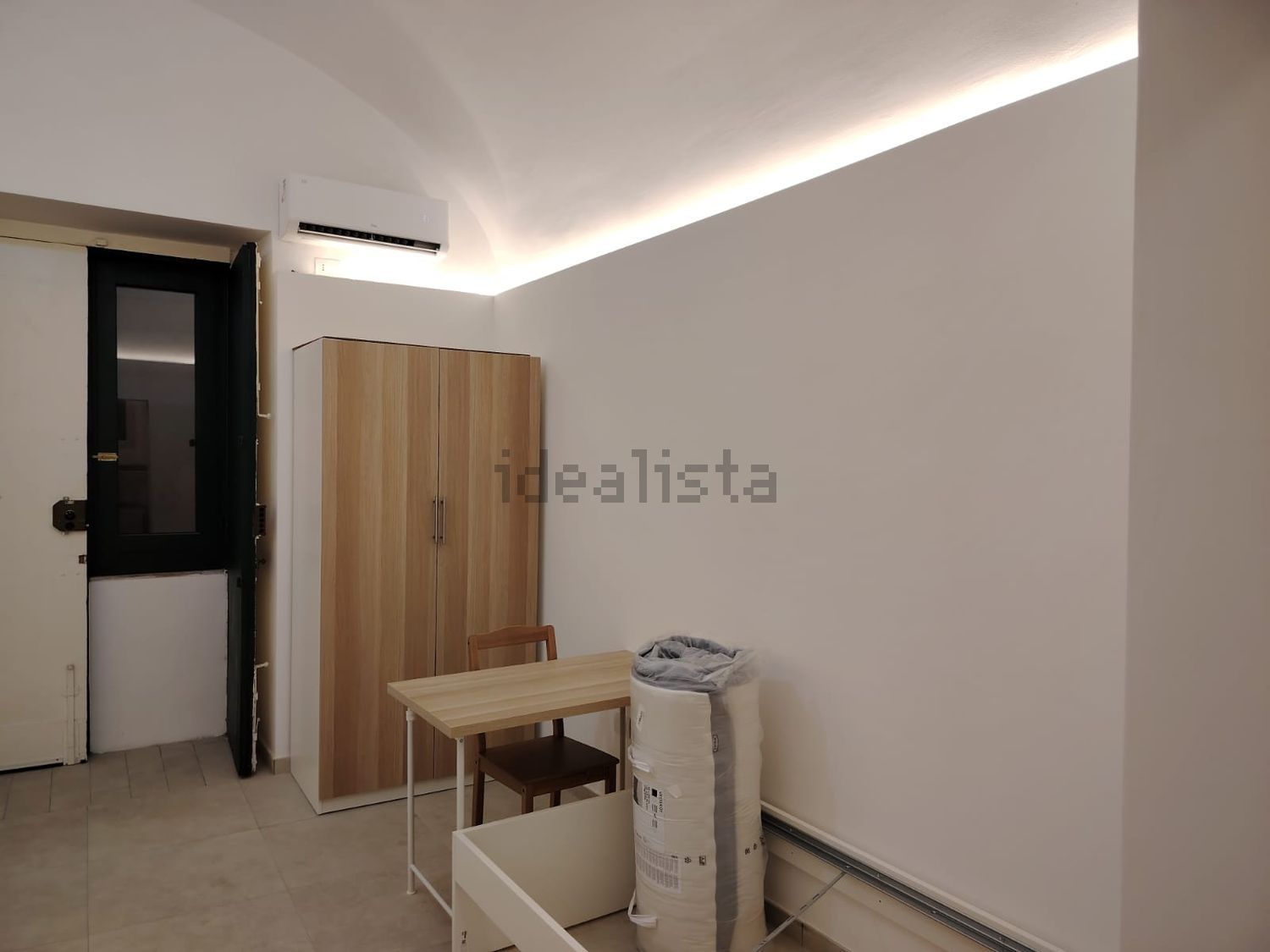 appartamento in affitto a Napoli in zona San Carlo all'Arena