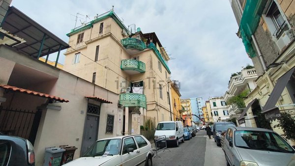 appartamento in affitto a Napoli in zona Bagnoli