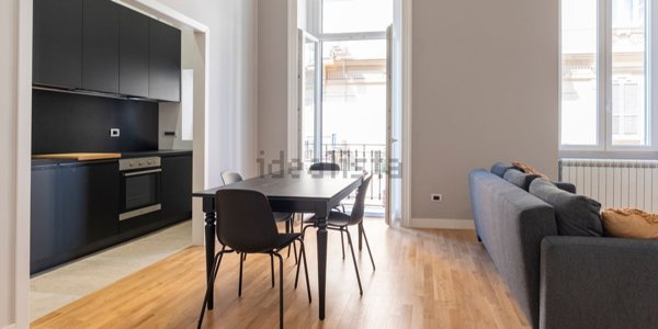 appartamento in affitto a Napoli in zona Chiaia