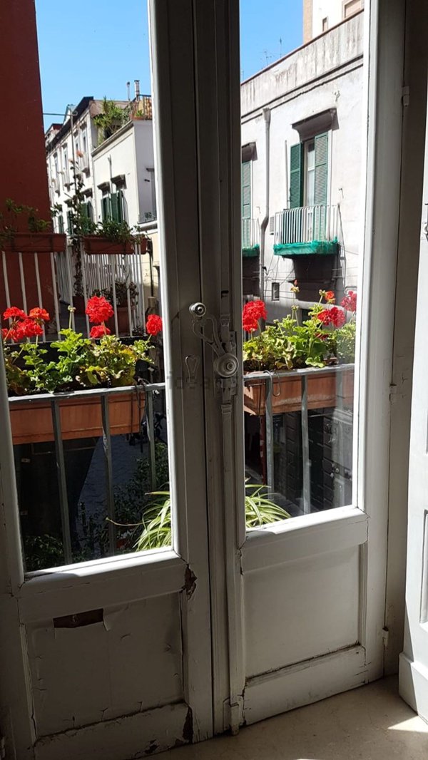appartamento in affitto a Napoli in zona Chiaia