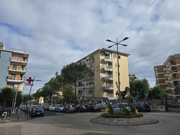 locale commerciale in affitto a Napoli in zona Capodimonte / Colli Aminei