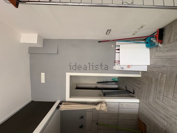 negozio in affitto a Napoli in zona Arenella