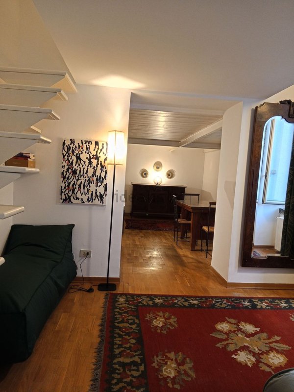 appartamento in affitto a Napoli in zona Chiaia