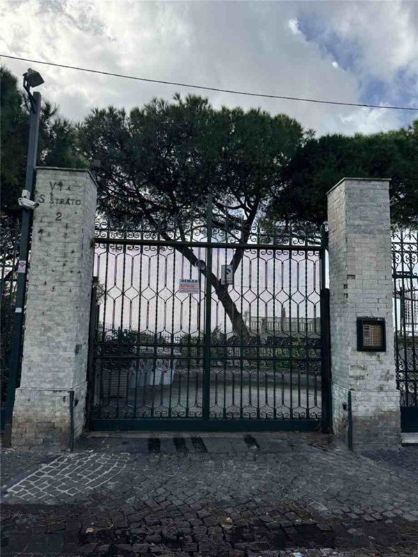appartamento in affitto a Napoli in zona Posillipo