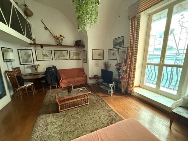 appartamento in affitto a Napoli in zona Chiaia