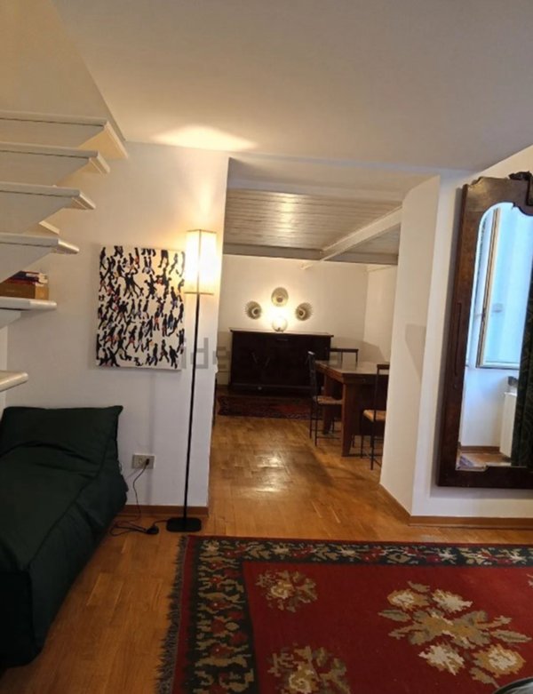 appartamento in affitto a Napoli in zona Chiaia