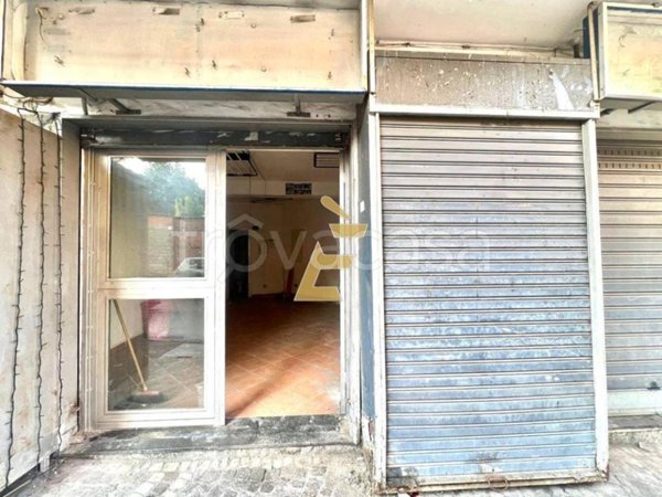 negozio in affitto a Napoli in zona Piscinola