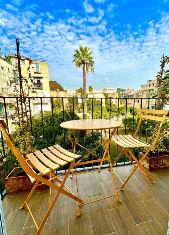 appartamento in affitto a Napoli