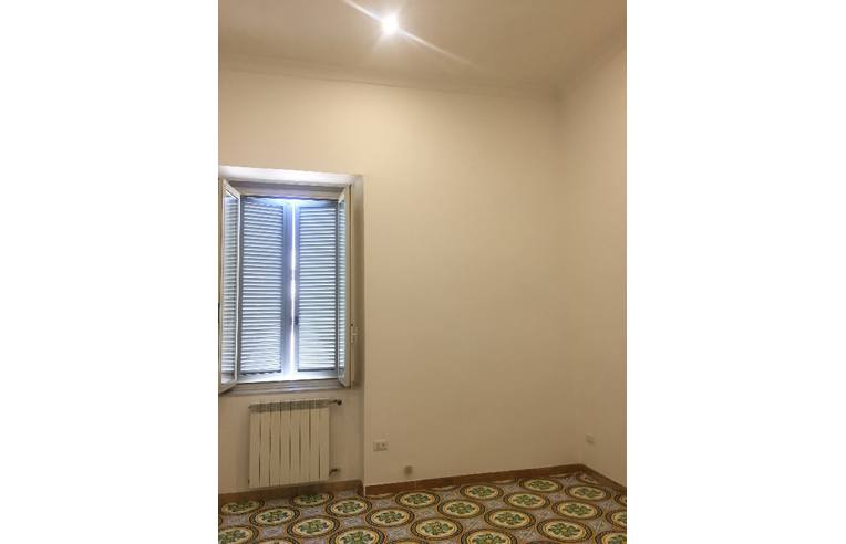 camera singola in affitto a Napoli in zona Chiaia