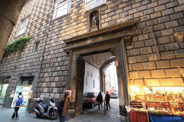 appartamento in affitto a Napoli in zona Pendino / San Giuseppe