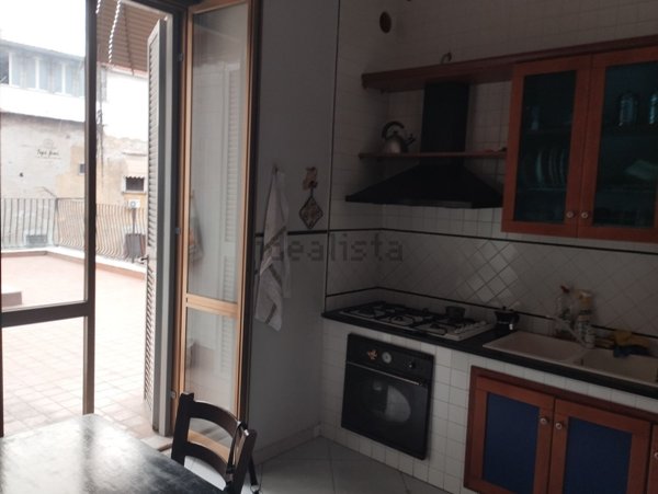 appartamento in affitto a Napoli in zona Pendino / San Giuseppe
