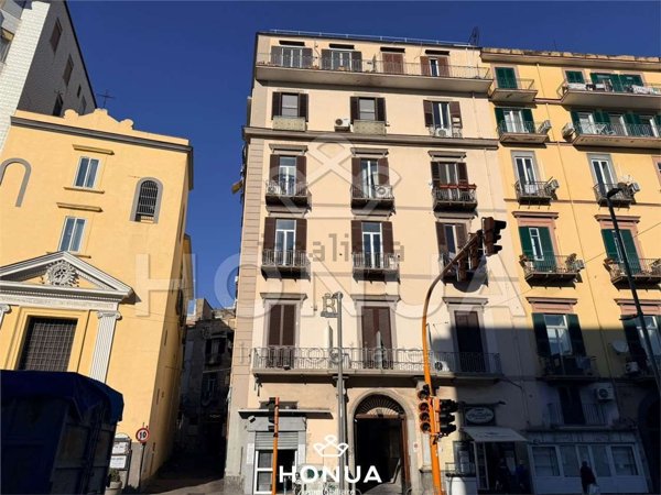 ufficio in affitto a Napoli in zona Chiaia