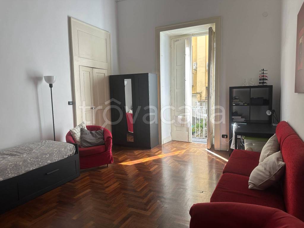 appartamento in affitto a Napoli in zona Chiaia