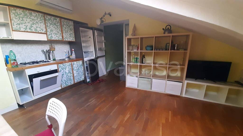 appartamento in affitto a Napoli in zona Mercato