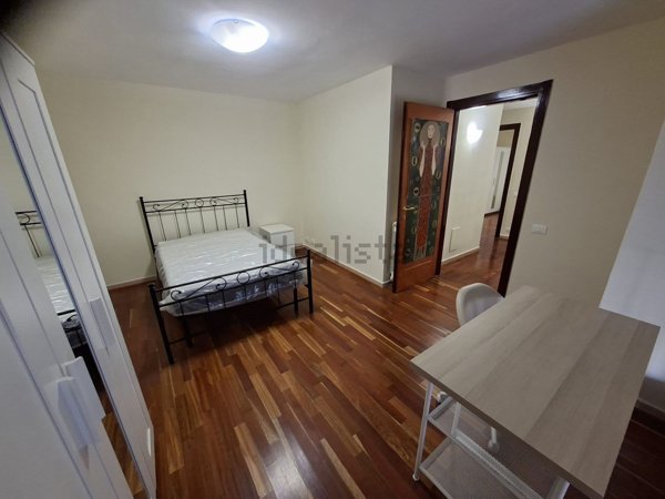 appartamento in affitto a Napoli in zona Stella