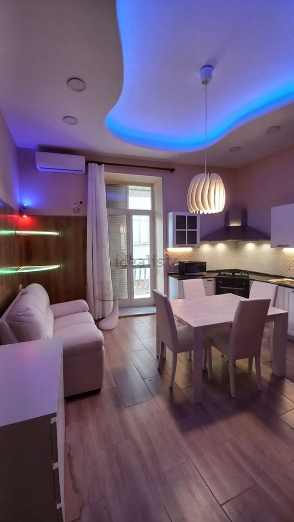 appartamento in affitto a Napoli in zona San Lorenzo