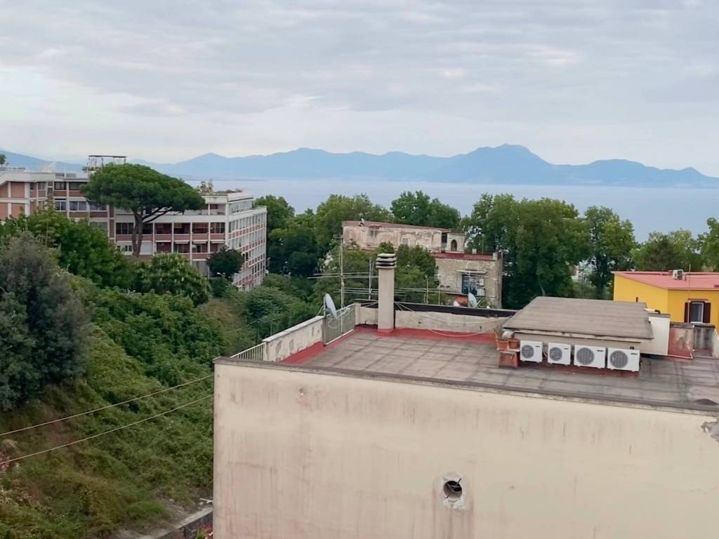 appartamento in affitto a Napoli in zona Posillipo