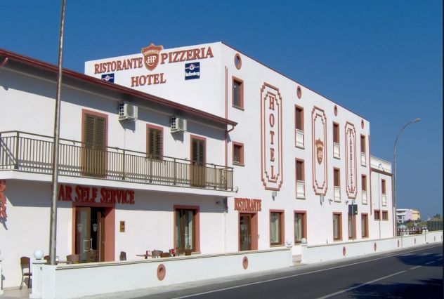 negozio in affitto a Napoli in zona Fuorigrotta