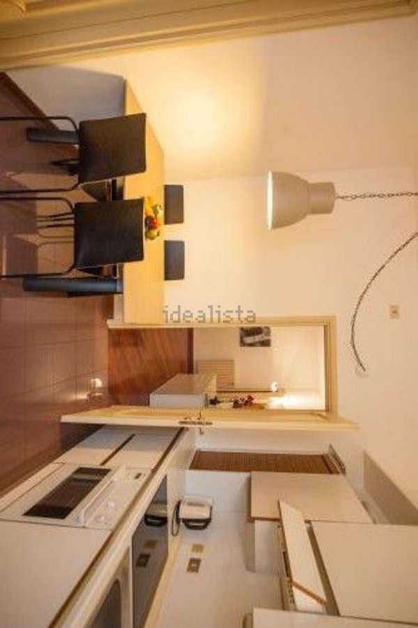 appartamento in affitto a Napoli in zona Pendino / San Giuseppe