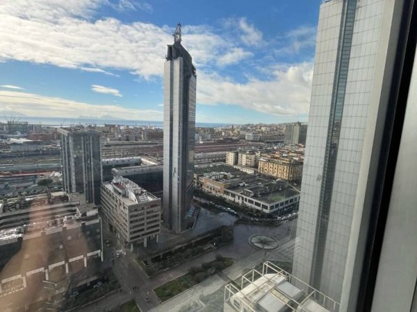 ufficio in affitto a Napoli in zona Poggioreale