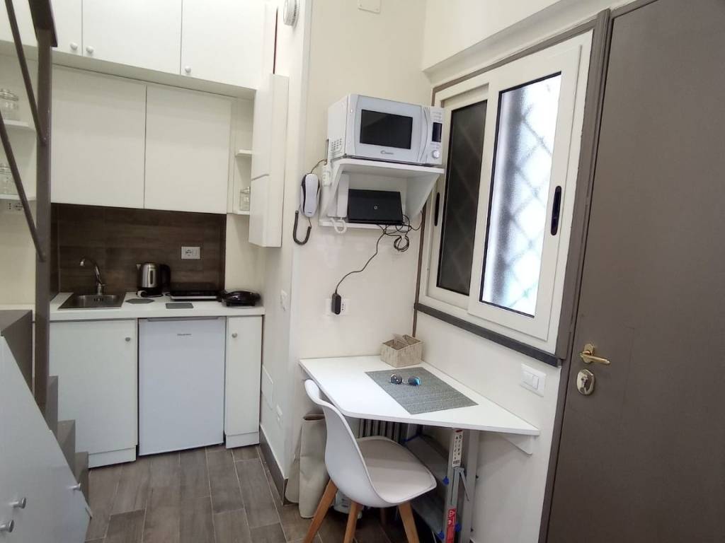 monolocale in affitto a Napoli