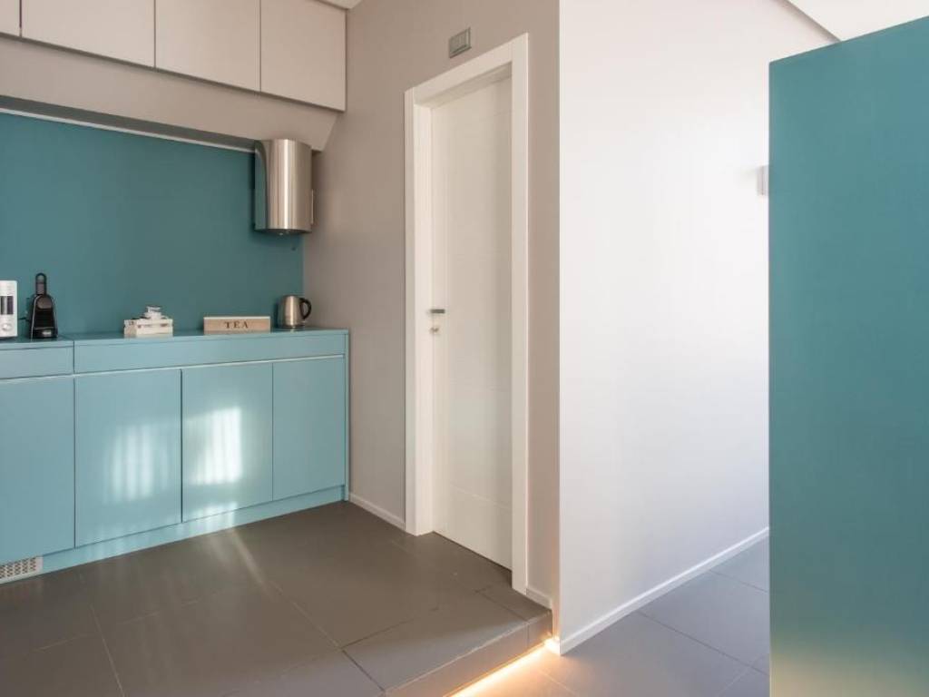 appartamento in affitto a Napoli in zona Chiaia