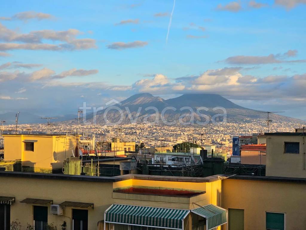 appartamento in affitto a Napoli in zona Arenella