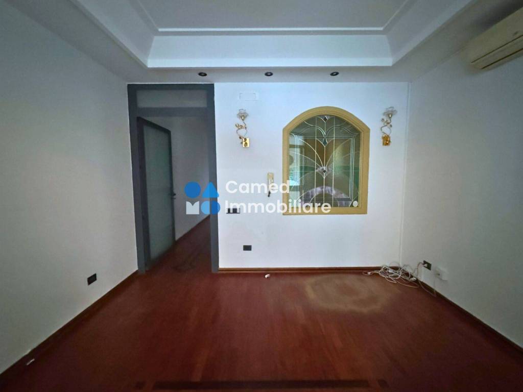 ufficio in affitto a Napoli in zona Pianura