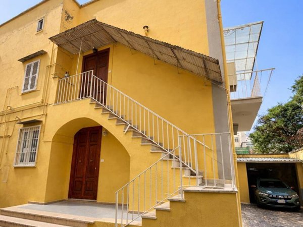 appartamento in affitto a Napoli in zona Capodimonte / Colli Aminei