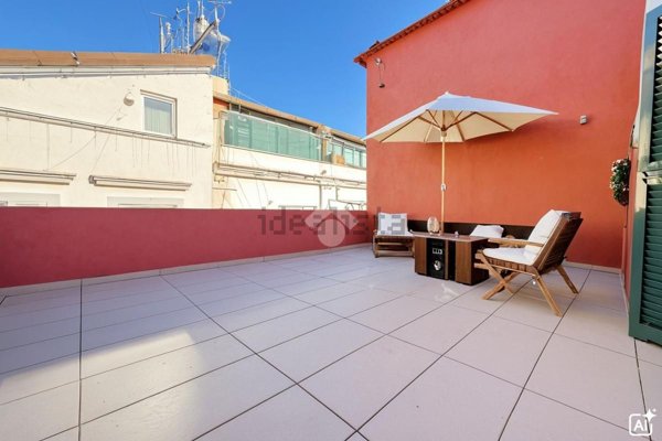 appartamento in affitto a Napoli in zona Chiaia