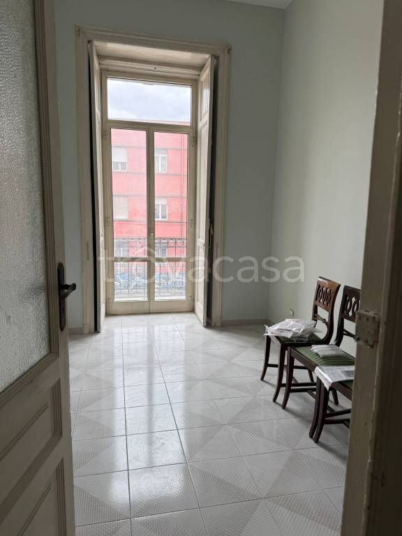 appartamento in affitto a Napoli in zona San Carlo all'Arena