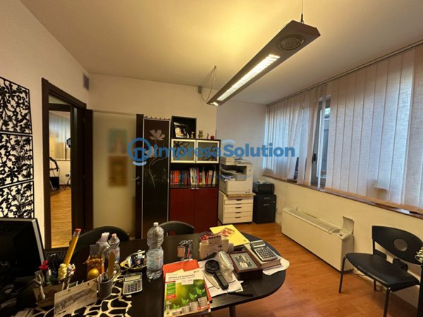 ufficio in affitto a Napoli