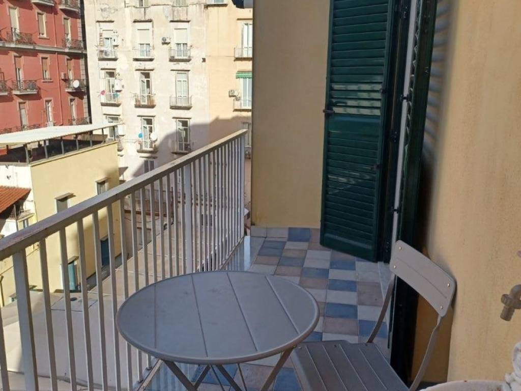appartamento in affitto a Napoli in zona Chiaia