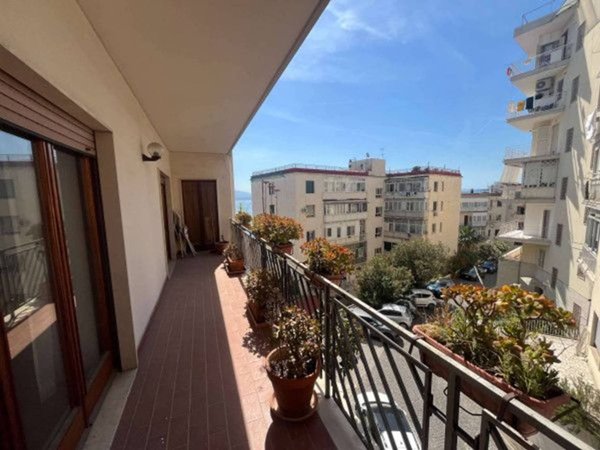 appartamento in affitto a Napoli in zona Posillipo