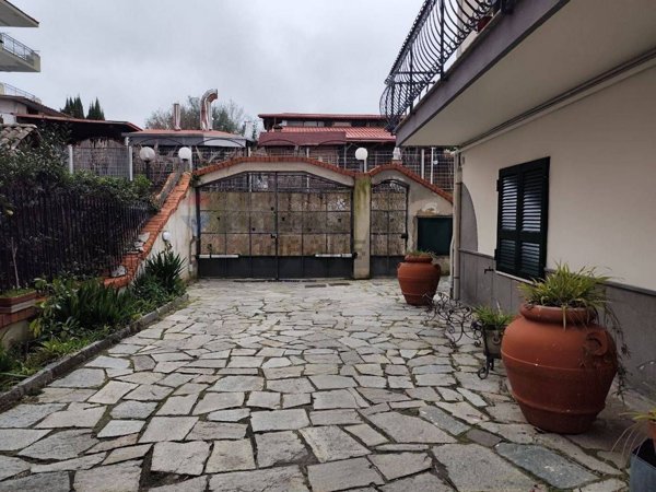 appartamento in affitto a Napoli in zona Chiaiano
