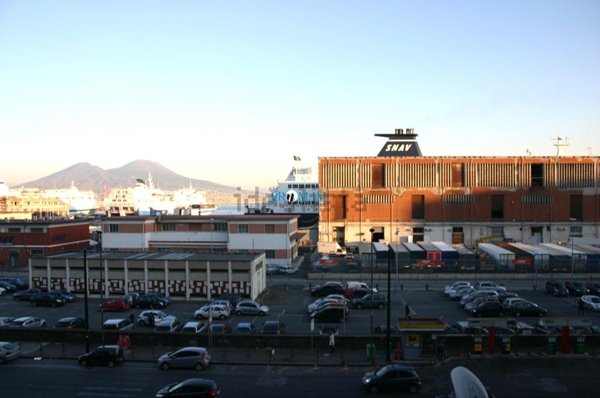 ufficio in affitto a Napoli