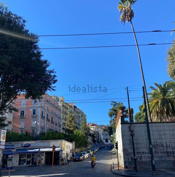 appartamento in affitto a Napoli in zona San Carlo all'Arena