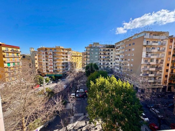 ufficio in affitto a Napoli in zona Arenella