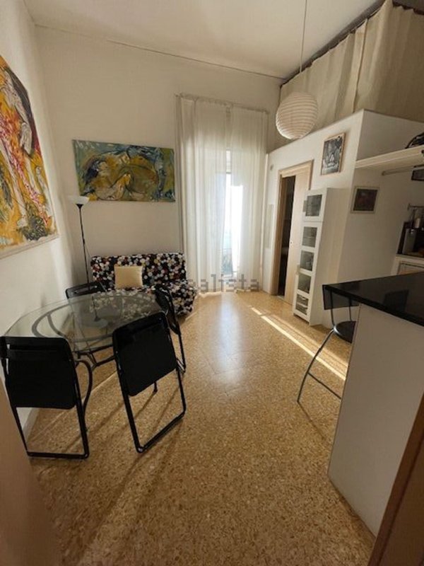 appartamento in affitto a Napoli in zona Chiaia