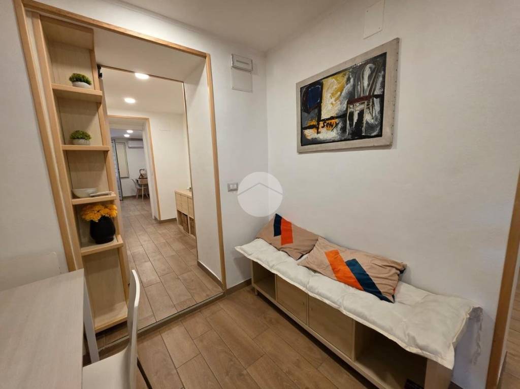 appartamento in affitto a Napoli in zona Chiaia